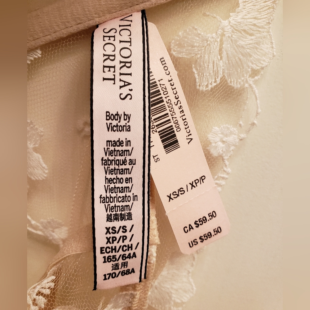 New Victoria's Secret garter belt - Picture 4 of 10
